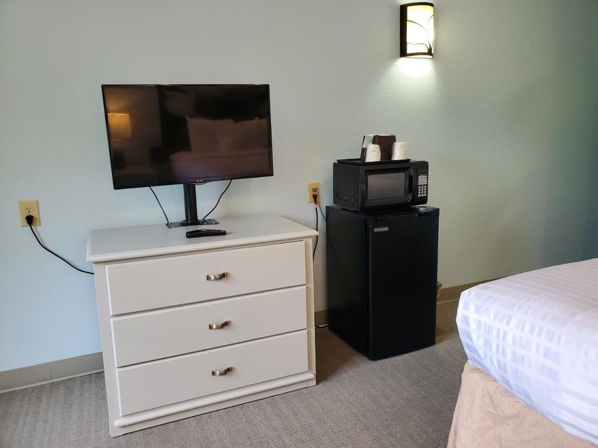 Coastal Inn & Suites วิลมิงตัน ภายนอก รูปภาพ
