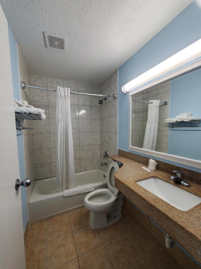 Coastal Inn & Suites วิลมิงตัน ภายนอก รูปภาพ