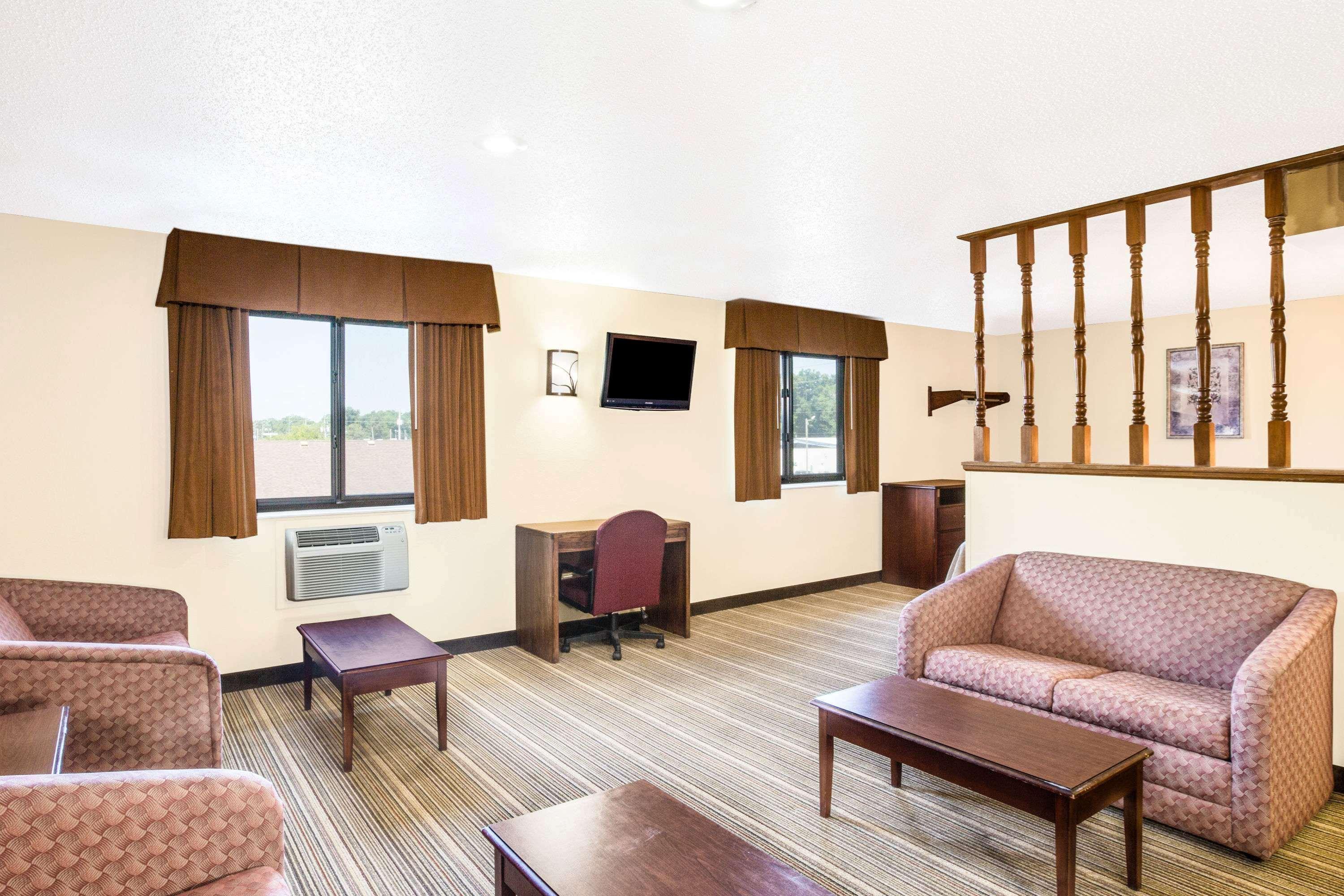 Coastal Inn & Suites วิลมิงตัน ภายนอก รูปภาพ