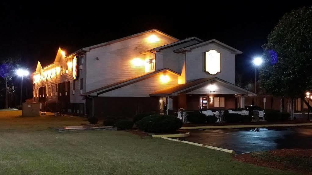 Coastal Inn & Suites วิลมิงตัน ภายนอก รูปภาพ